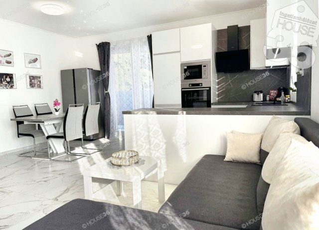 Eladó családi ház, Kecskeméten 94.99 M Ft, 5 szobás