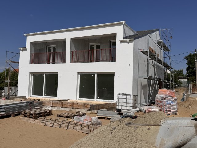 Eladó ikerház, Mogyoródon 114.9 M Ft, 5 szobás