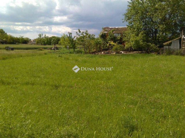 Eladó telek, Sárszentágotán 4 M Ft / költözzbe.hu