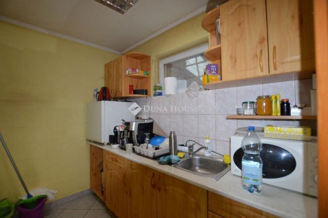 Eladó ipari ingatlan, Szentkirályszabadján 400 M Ft