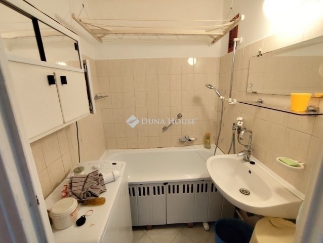 Eladó panellakás, Budapesten, XI. kerületben 79.9 M Ft, 3 szobás