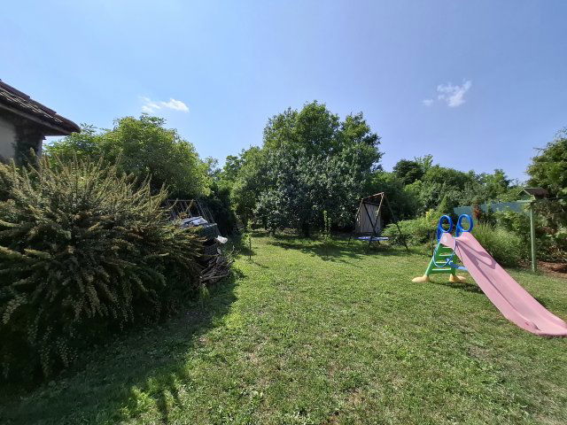 Eladó családi ház, Forrón 32.99 M Ft, 4+1 szobás
