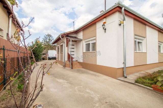 Eladó családi ház, Gyálon 115.9 M Ft, 3 szobás