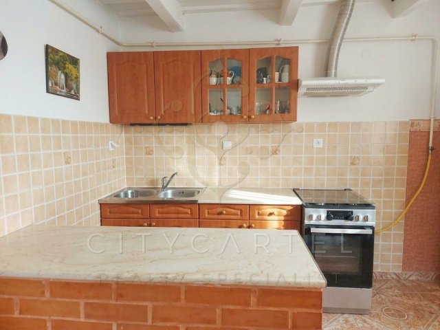 Eladó családi ház, Dunaföldváron 28.7 M Ft, 1+1 szobás