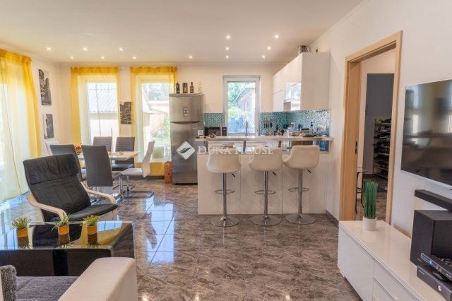 Eladó családi ház, Budapesten, XVIII. kerületben 164.999 M Ft