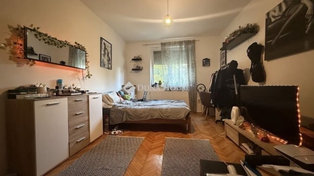 Eladó családi ház, Szombathelyen 85.9 M Ft, 5 szobás