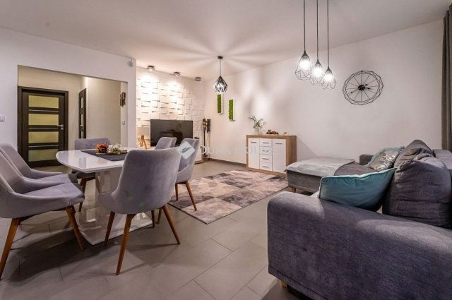 Eladó ikerház, Debrecenben 154.9 M Ft, 5 szobás