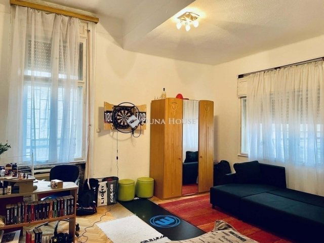 Eladó téglalakás, Budapesten, VI. kerületben 88.9 M Ft, 3 szobás