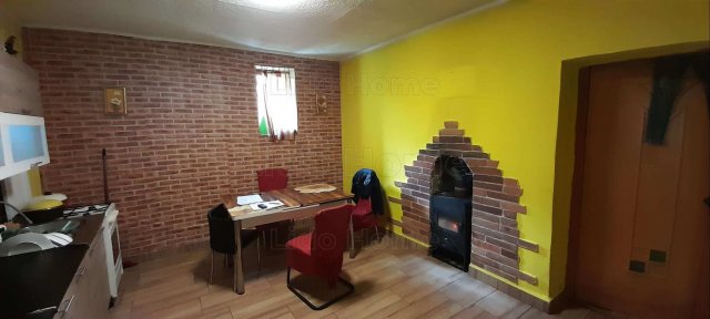 Eladó családi ház, Zimányon 14.99 M Ft, 2 szobás