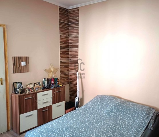 Eladó családi ház, Debrecenben 35 M Ft, 1 szobás