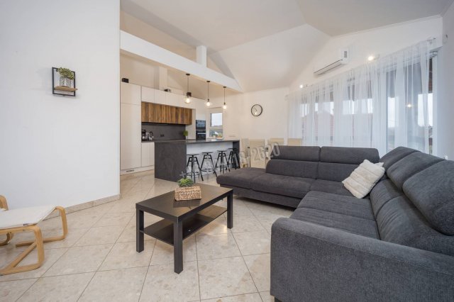 Eladó családi ház, Rétságon, Mező utcában 129.9 M Ft