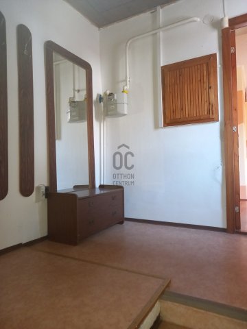 Eladó téglalakás, Székesfehérvárott, Ady Endre utcában 99 M Ft