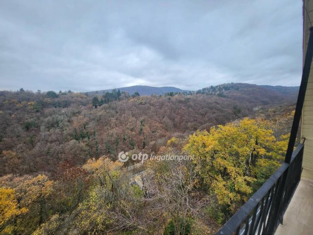 Eladó téglalakás, Budapesten, XII. kerületben 186.9 M Ft