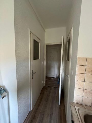 Eladó panellakás, Salgótarjánban 21.5 M Ft, 1+2 szobás