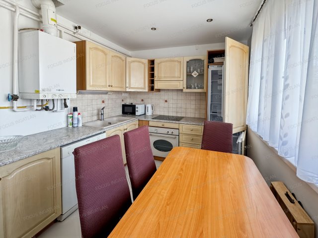 Kiadó panellakás, albérlet, Kecskeméten 220 E Ft / hó, 3 szobás