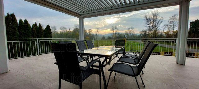 Eladó nyaraló, Balatonszárszón 109 M Ft, 2 szobás