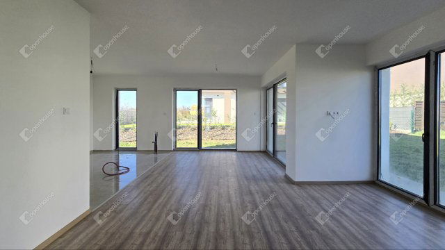 Eladó családi ház, Budapesten, XVII. kerületben 175 M Ft