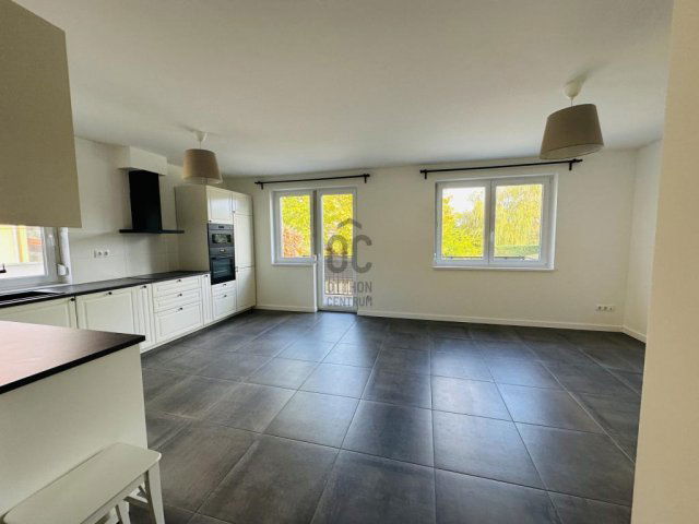 Eladó téglalakás, Dunakeszin 139.9 M Ft, 4 szobás