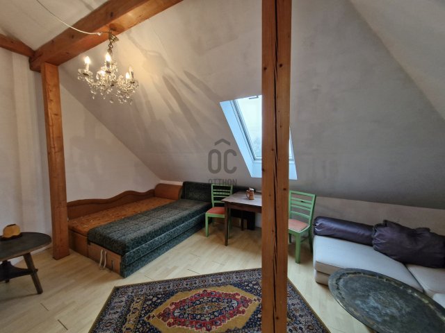 Eladó családi ház, Tiszaföldváron 24.9 M Ft, 6 szobás