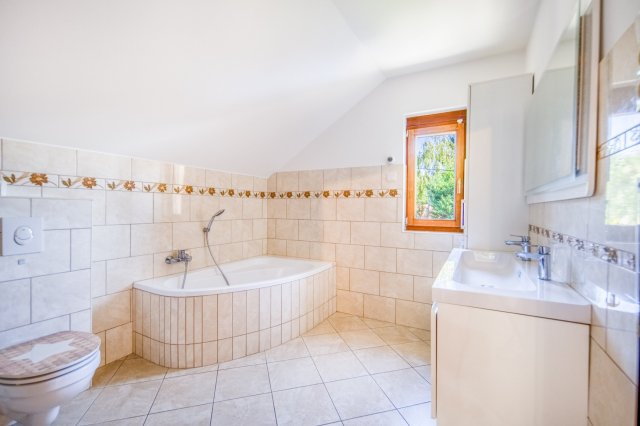 Eladó családi ház, Szentendrén, Berek utcában 179.9 M Ft