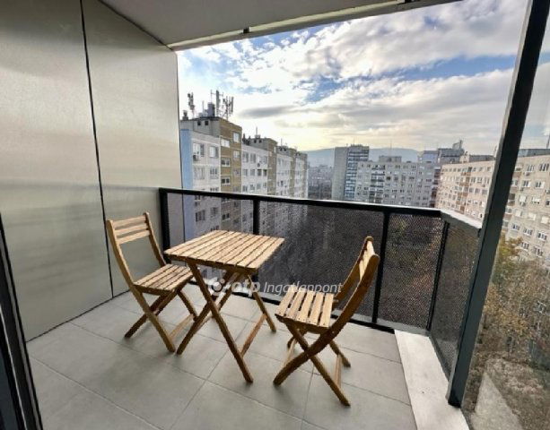 Eladó téglalakás, Budapesten, III. kerületben 72.9 M Ft