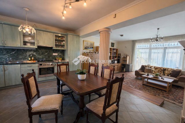 Eladó téglalakás, Budapesten, XVIII. kerületben 95 M Ft