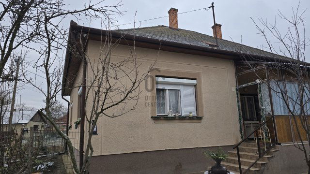 Eladó családi ház, Tiszafüreden 47 M Ft, 3 szobás