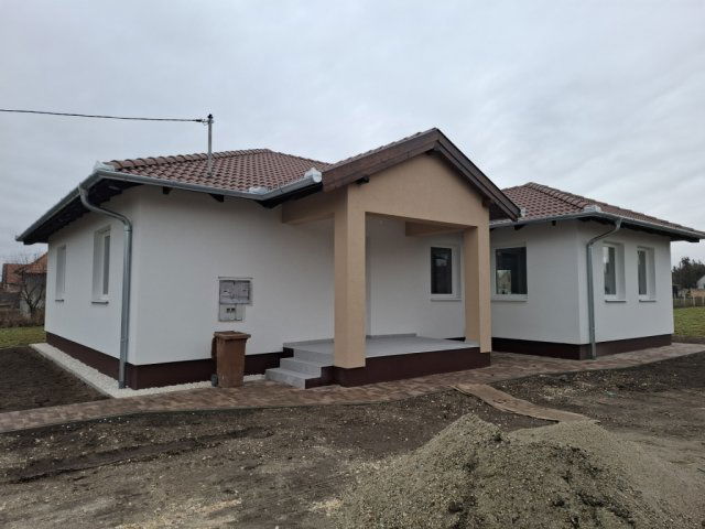 Eladó családi ház, Nagykátán 99.9 M Ft, 3 szobás