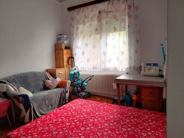 Eladó családi ház, Békéscsabán 19.8 M Ft, 2 szobás