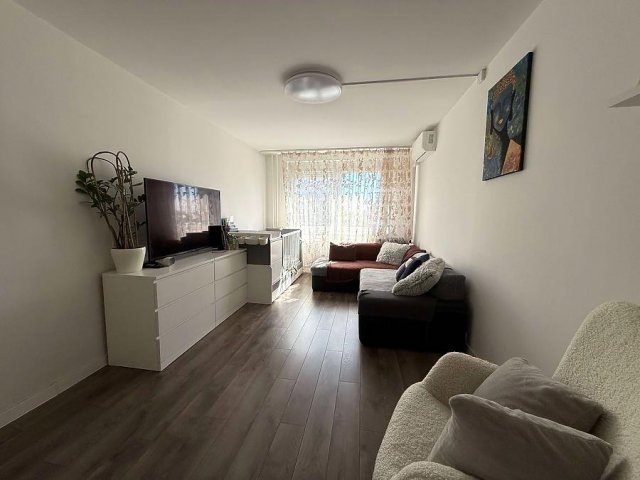 Eladó panellakás, Budapesten, III. kerületben 71.9 M Ft, 2 szobás