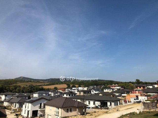 Eladó ikerház, Ürömön 229 M Ft, 5 szobás