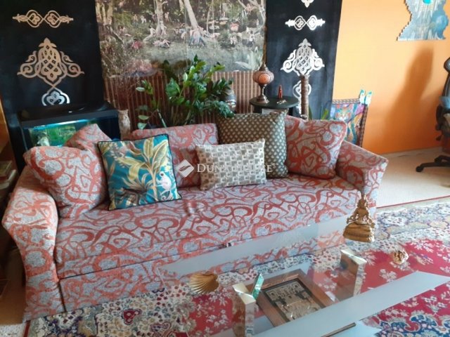 Kiadó panellakás, albérlet, Pécsett 140 E Ft / hó, 1+1 szobás