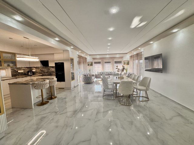 Eladó családi ház, Zalaegerszegen 231.99 M Ft, 4 szobás