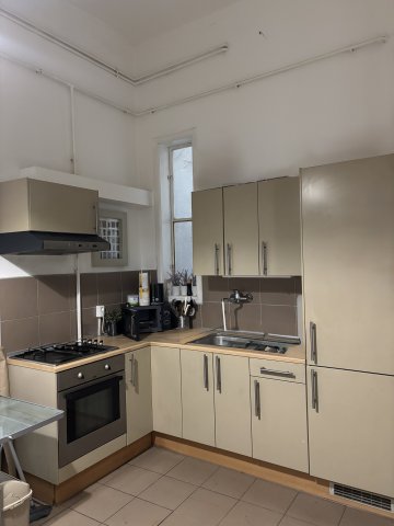 Eladó téglalakás, Budapesten, VII. kerületben 140 M Ft, 2 szobás