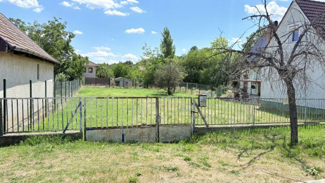 Eladó telek, Balatonföldváron 25.9 M Ft / költözzbe.hu