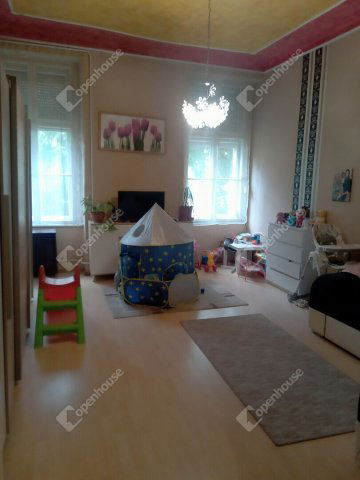 Eladó téglalakás, Szegeden 14.99 M Ft, 1 szobás