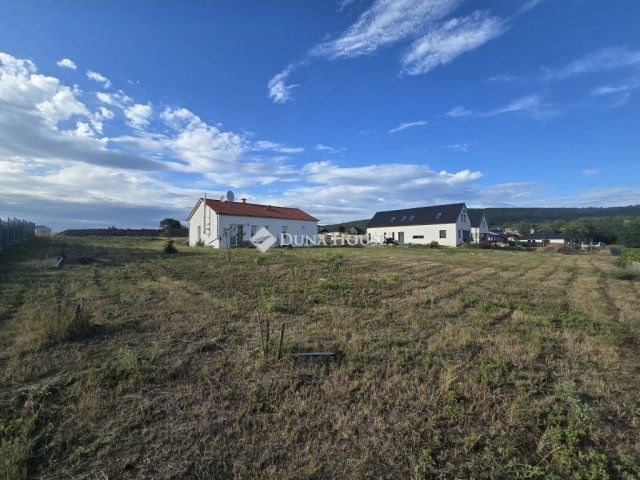 Eladó családi ház, Budajenőn 360 M Ft, 5 szobás