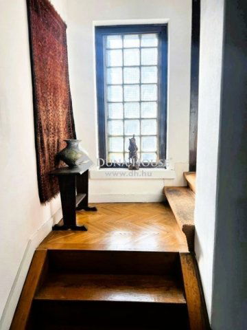 Eladó sorház, Budapesten, II. kerületben 219.5 M Ft, 4 szobás