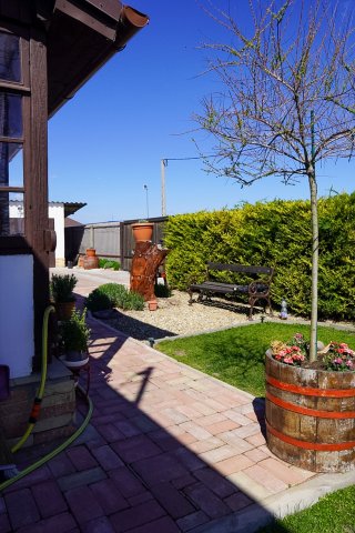 Eladó családi ház, Kiskunlacházán 87.9 M Ft, 2 szobás