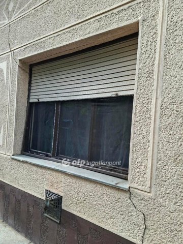Eladó családi ház, Hajdúböszörményen 45 M Ft, 3 szobás