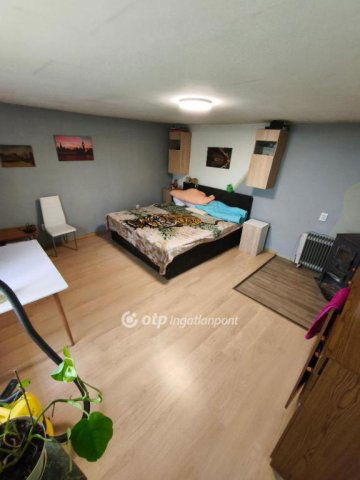 Eladó nyaraló, Miskolcon 9.9 M Ft, 1 szobás