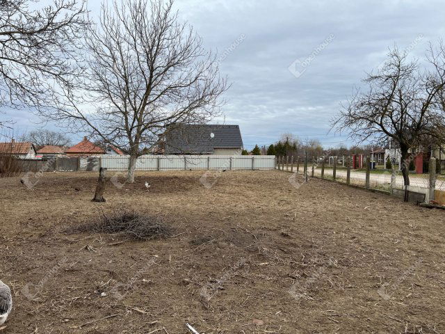 Eladó telek, Pilisen 8 M Ft / költözzbe.hu