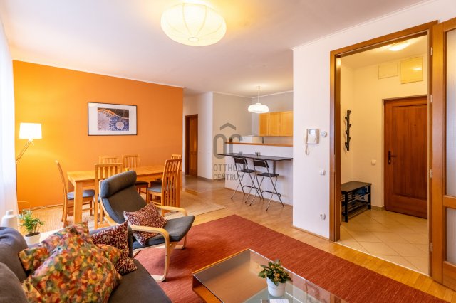 Eladó téglalakás, Budapesten, VII. kerületben, Kazinczy utcában