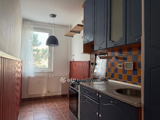 Eladó panellakás, Budapesten, III. kerületben 82.9 M Ft, 2 szobás