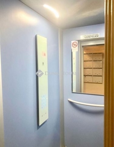 Eladó panellakás, Pécsett 49 M Ft, 2 szobás
