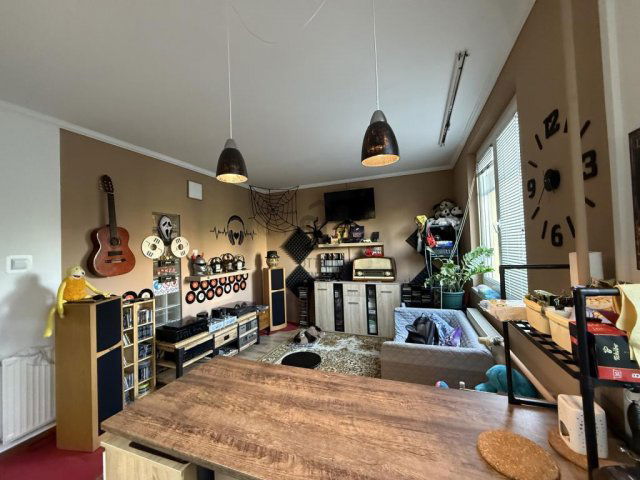 Eladó panellakás, Budapesten, III. kerületben 66.9 M Ft, 2 szobás