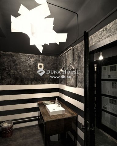 Eladó üzlethelyiség, Budapesten, XXI. kerületben 690 M Ft