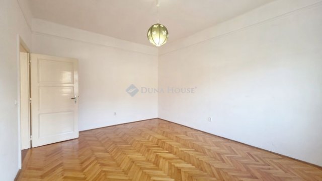 Eladó téglalakás, Szombathelyen 45 M Ft, 2 szobás