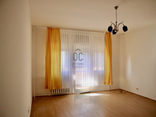 Eladó téglalakás, Szombathelyen 34.9 M Ft, 2 szobás