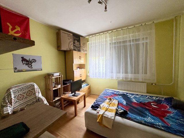 Eladó panellakás, Sopronban 49.9 M Ft, 2+1 szobás
